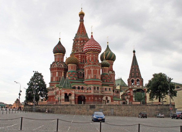 Pokrovský chrám (Vasila Blaženého) - pohled ze strany pod Rudým náměstím